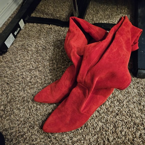 Knee high red boots NWOT free shipping - Picture 2 of 3